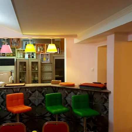 Hotel & Restaurant