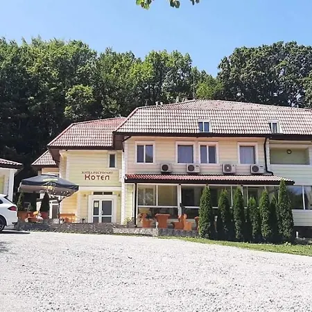 & Restaurant *