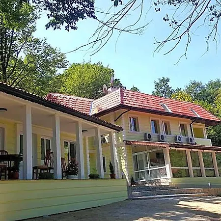 & Restaurant فندق كوتيل