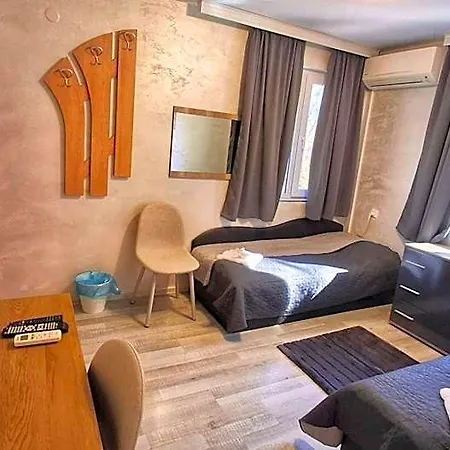 & Restaurant * كوتيل