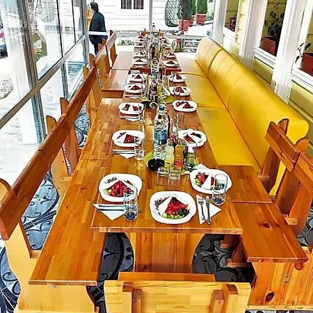 & Restaurant فندق كوتيل